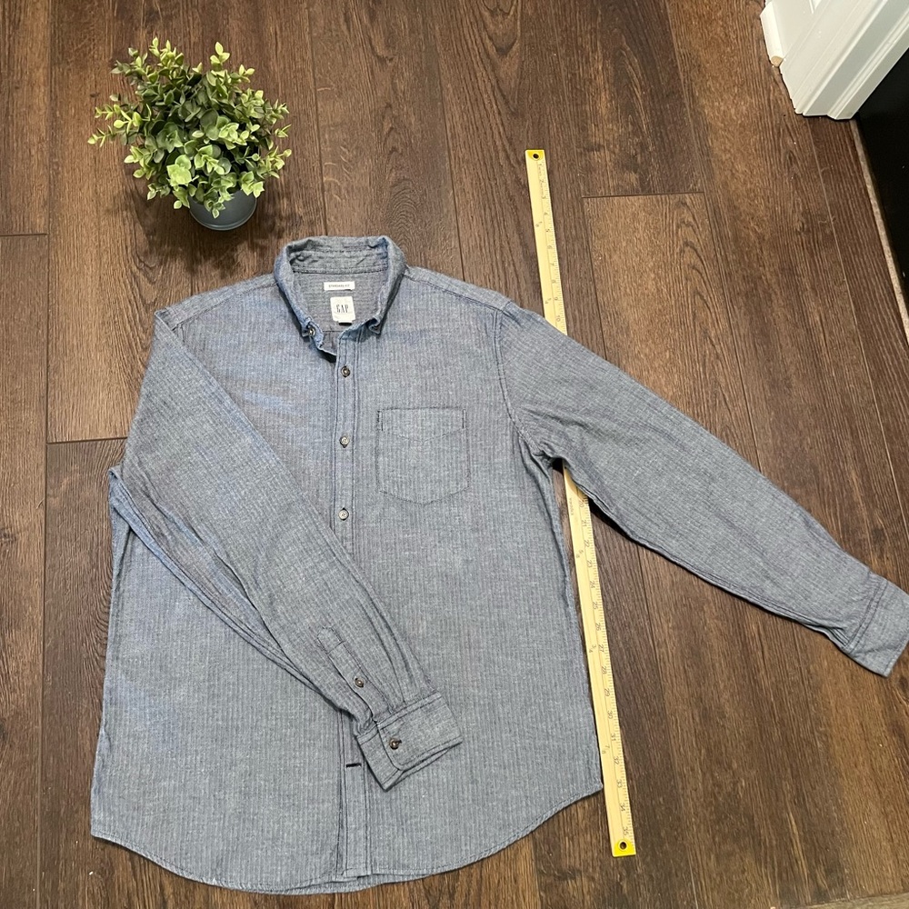 Gap Men's Blue Button-Up Shirt